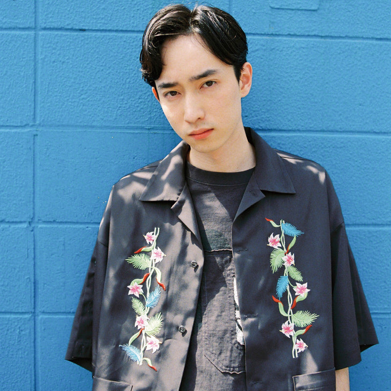 [2025 summer] EFFECTEN / Hibiscus embroidery open collar s/s shirts