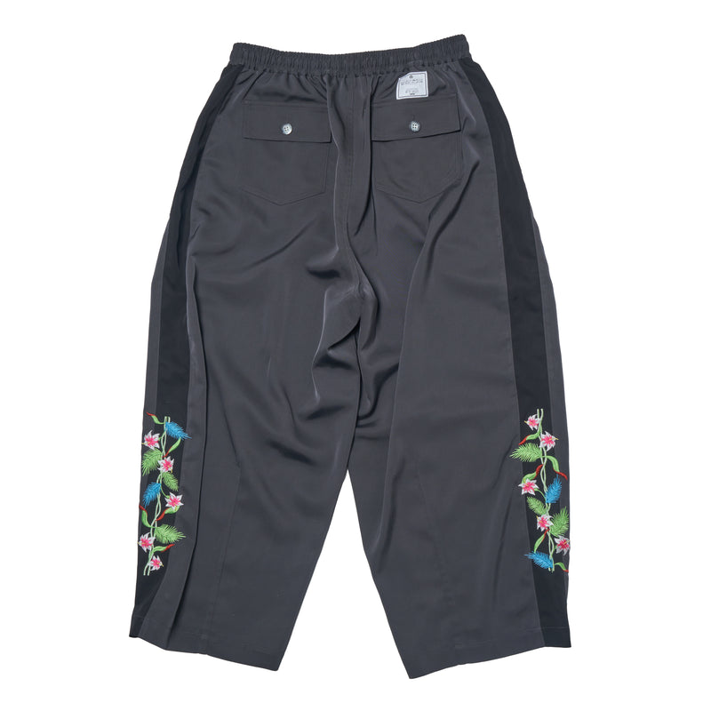 [2025 summer] EFFECTEN / Hibiscus embroidery line wide tapered pants