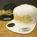 RAKUGAKI RAKUGAKI Main logo Snap Back Cap White x Gold